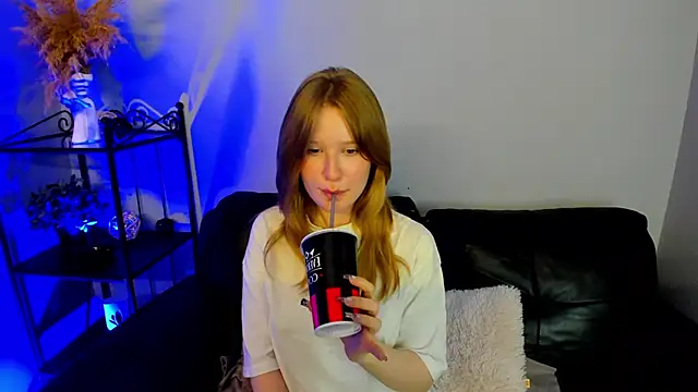 EvaStevs online show from 12-25-24, 11:20