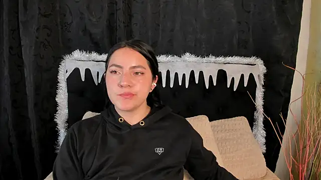 Snapshot of jenifer__power10 chatting on 12-13-25, 08:47 jenifer power10 online show from 12-13-25, 08:47