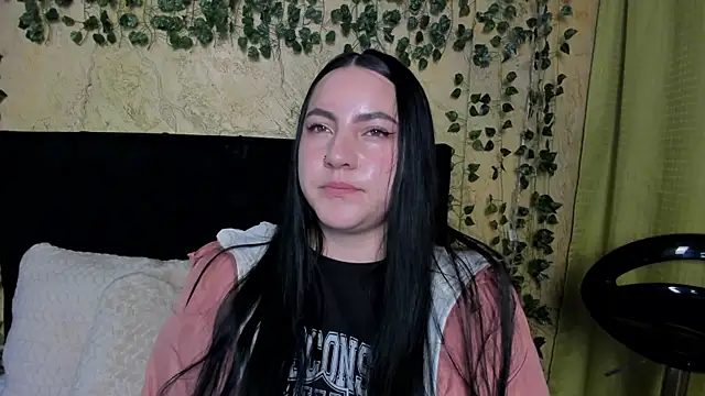 Snapshot of jenifer__power10 chatting on 01-06-26, 06:44 jenifer power10 online show from 01-06-26, 06:44