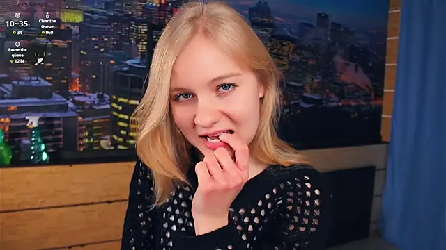 Snapshot of OdelinaFicken chatting on 03-03-25, 07:43 OdelinaFicken online show from 03-03-25, 07:43