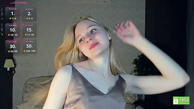 Snapshot of OdelinaFicken chatting on 03-09-25, 08:29 OdelinaFicken online show from 03-09-25, 08:29