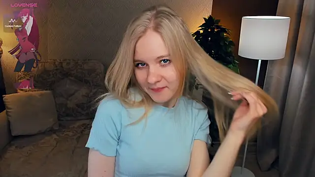 Snapshot of OdelinaFicken chatting on 03-15-25, 07:09 OdelinaFicken online show from 03-15-25, 07:09