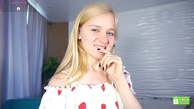 Snapshot of OdelinaFicken chatting on 09-09-25, 06:24 OdelinaFicken online show from 09-09-25, 06:24