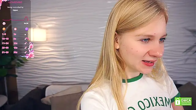 Snapshot of OdelinaFicken chatting on 09-23-25, 05:43 OdelinaFicken online show from 09-23-25, 05:43