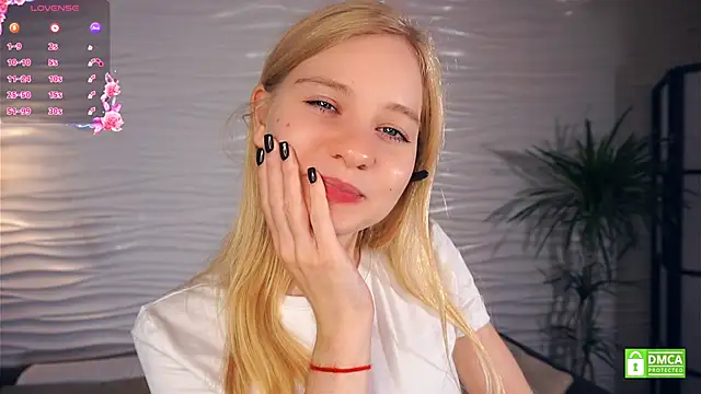 Snapshot of OdelinaFicken chatting on 09-24-25, 05:11 OdelinaFicken online show from 09-24-25, 05:11