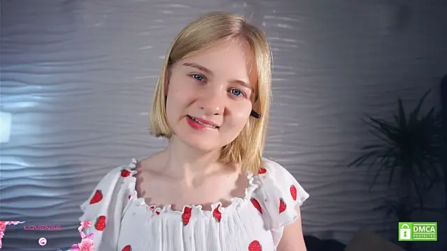 Snapshot of OdelinaFicken chatting on 10-23-25, 05:18 OdelinaFicken online show from 10-23-25, 05:18