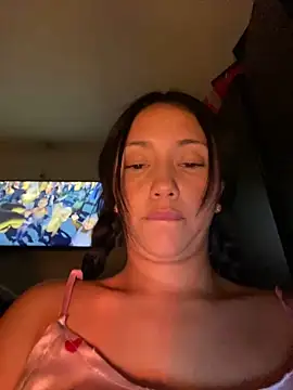 Snapshot of sweet_kitty0110 chatting on 12-20-24, 07:01 sweet kitty0110 online show from 12-20-24, 07:01