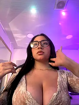 Snapshot of i_akane chatting on 10-30-25, 02:07 i akane online show from 10-30-25, 02:07