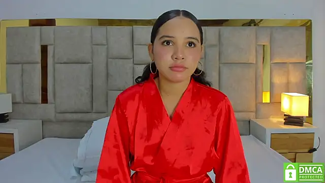 Snapshot of valtira_nova chatting on 05-19-26, 07:42 valtira nova online show from 05-19-26, 07:42