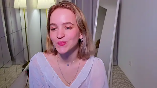 Snapshot of lolly_pie chatting on 12-04-24, 06:50 lolly pie online show from 12-04-24, 06:50