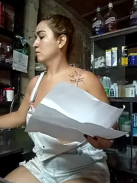 alexax0 online show from 02-05-25, 10:44