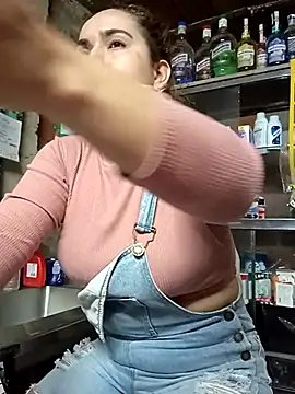 alexax0 online show from 02-18-25, 12:26