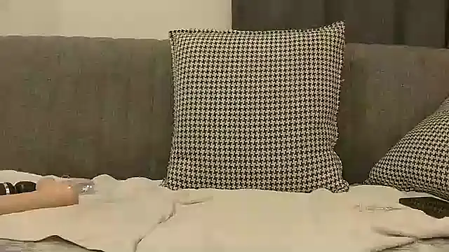 Snapshot of Siyahinci34 chatting on 09-21-25, 12:01 Siyahinci34 online show from 09-21-25, 12:01