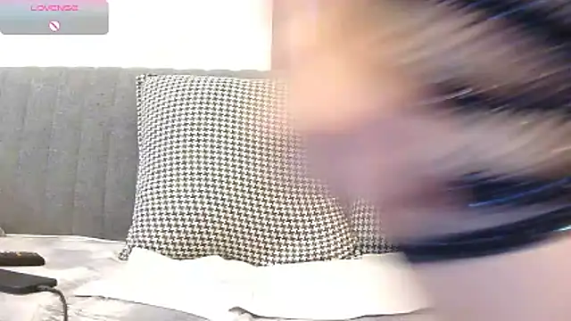 Snapshot of Siyahinci34 chatting on 11-18-25, 07:13 Siyahinci34 online show from 11-18-25, 07:13