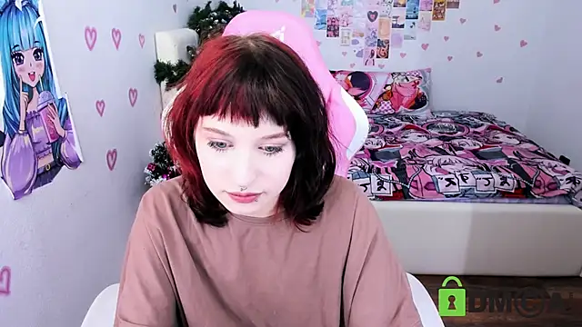 Snapshot of ElizaNik_ chatting on 01-05-25, 12:20 ElizaNik online show from 01-05-25, 12:20