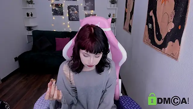 Snapshot of ElizaNik_ chatting on 03-08-25, 09:40 ElizaNik online show from 03-08-25, 09:40