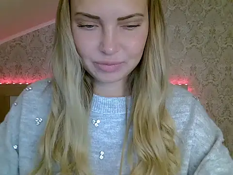 Lucky Anna online show from 01-06-25, 03:40