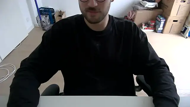 taallguyy 196 online show from 02-12-26, 02:56