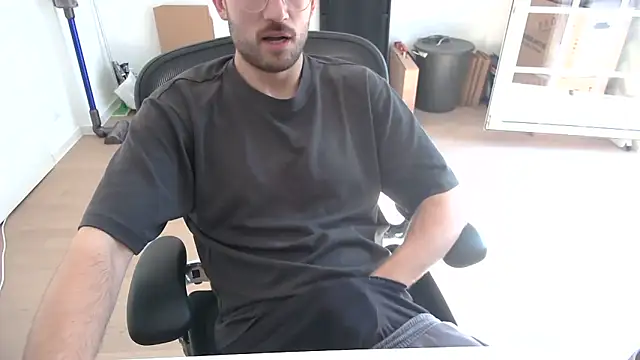 taallguyy 196 online show from 06-18-26, 02:43