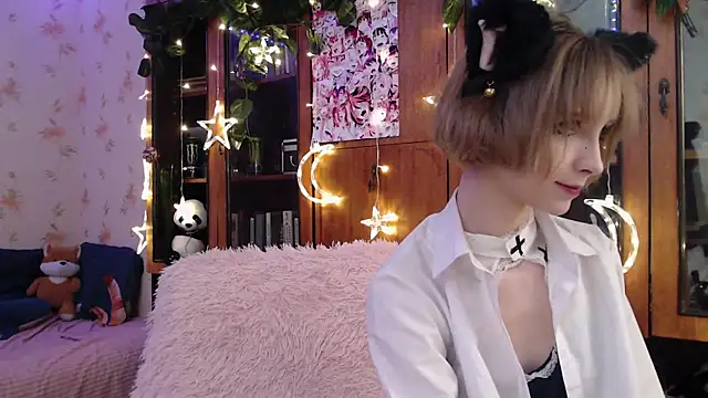 Snapshot of cloudgirrl chatting on 02-26-25, 09:58 cloudgirrl online show from 02-26-25, 09:58