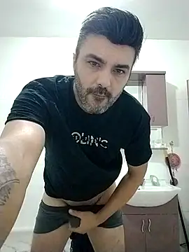 Snapshot of hot_man_eray chatting on 09-23-25, 09:18 hot man eray online show from 09-23-25, 09:18