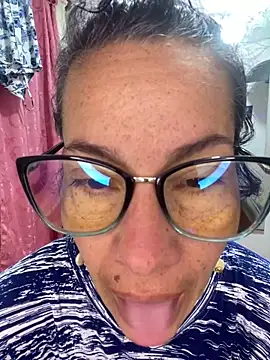 Snapshot of Goddess-Love- chatting on 01-07-26, 09:23 Goddess-Love- online show from 01-07-26, 09:23