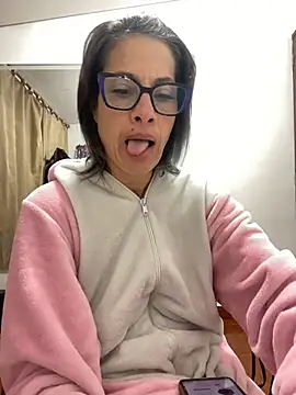 Snapshot of Goddess-Love- chatting on 06-29-26, 09:15 Goddess-Love- online show from 06-29-26, 09:15