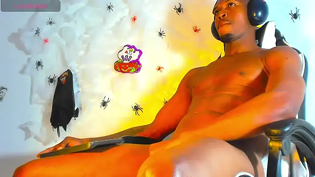 Amir mikelsen online show from 10-31-25, 12:33