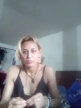 ariana crazzy online show from 02-24-26, 09:24