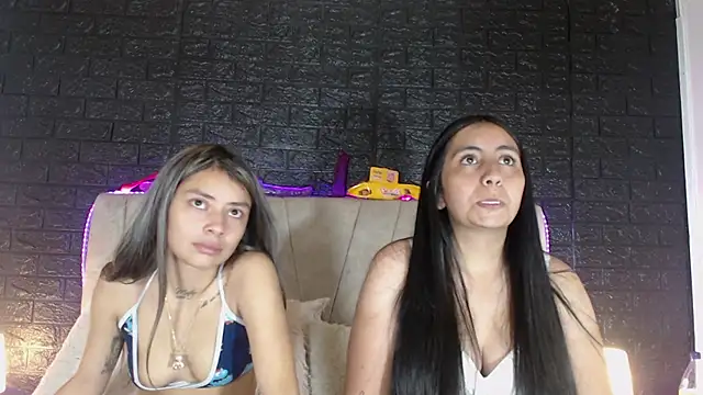  lesbi hard 69 online show from 10-29-25, 04:53