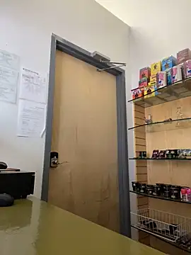 Snapshot of jr91esl chatting on 02-12-25, 04:11 jr91esl online show from 02-12-25, 04:11