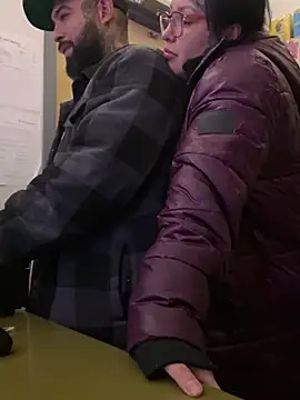 Snapshot of jr91esl chatting on 02-13-25, 04:11 jr91esl online show from 02-13-25, 04:11