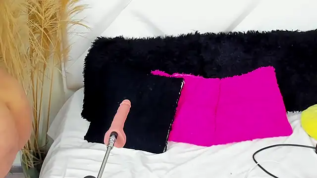 ScarlethNatasha online show from 01-29-25, 12:33