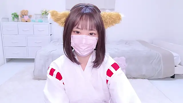 Snapshot of aki_zzz chatting on 12-31-24, 05:29 aki zzz online show from 12-31-24, 05:29