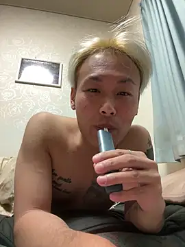 kouji8800 online show from 01-11-25, 09:57