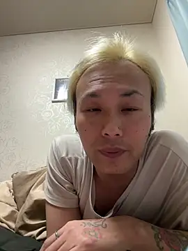 kouji8800 online show from 03-07-25, 11:29