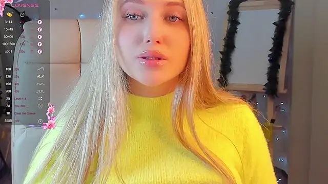 Evacadooo online show from 12-12-24, 06:03