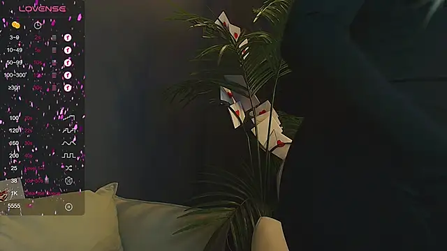 Evacadooo online show from 02-07-25, 02:50