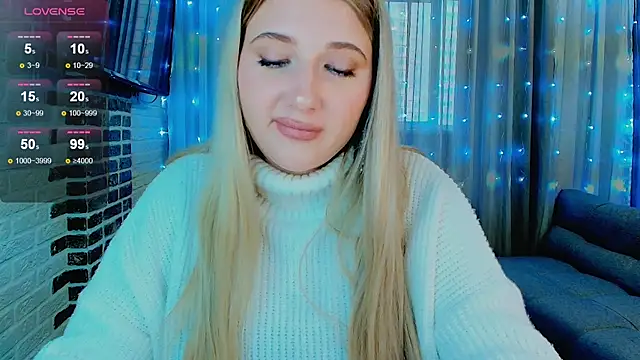 Evacadooo online show from 10-04-25, 07:17