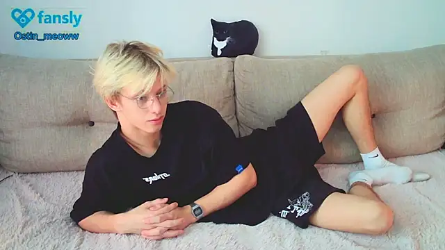 Ostin meow online show from 01-29-25, 07:04