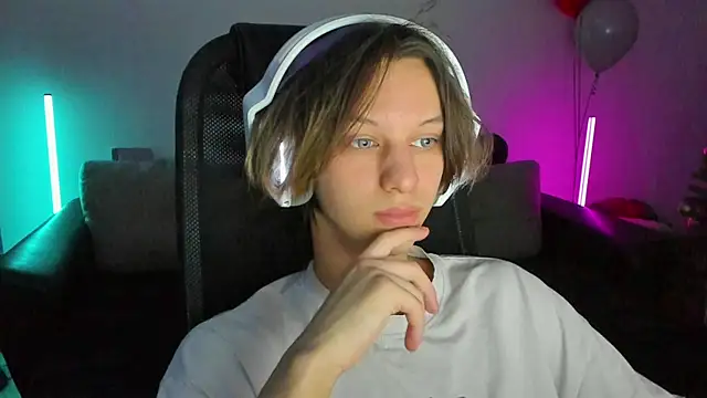 Ostin meow online show from 01-11-26, 01:16