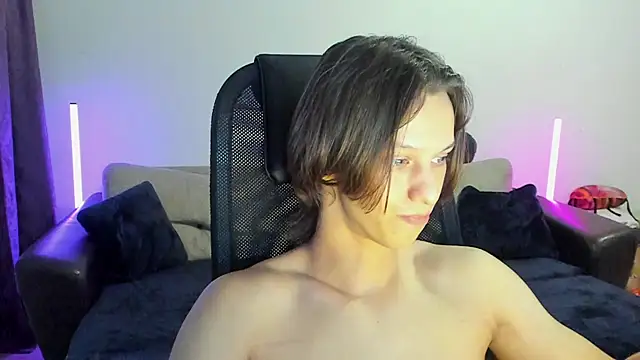 Snapshot of Ostin_meow chatting on 07-20-26, 03:03 Ostin meow online show from 07-20-26, 03:03