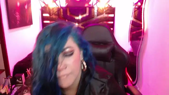 Snapshot of scarleth_blue chatting on 05-05-26, 03:14 scarleth blue online show from 05-05-26, 03:14
