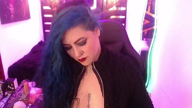 Snapshot of scarleth_blue chatting on 05-18-26, 04:07 scarleth blue online show from 05-18-26, 04:07