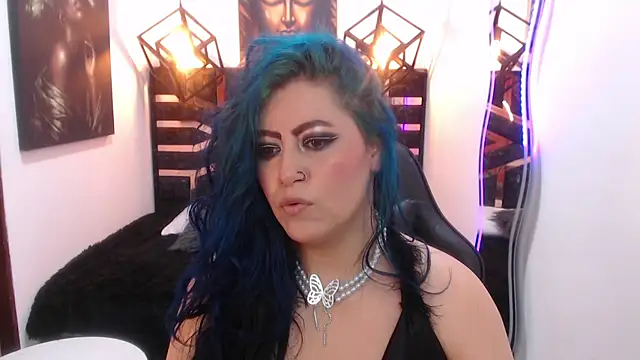 Snapshot of scarleth_blue chatting on 05-20-26, 03:13 scarleth blue online show from 05-20-26, 03:13