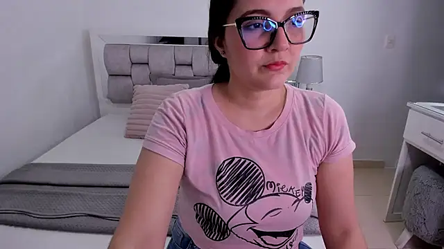 Camilaa bueno online show from 06-27-26, 01:32