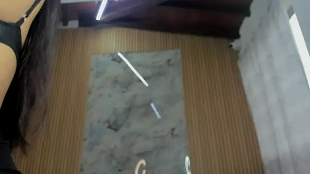 Any topless online show from 12-02-25, 11:04