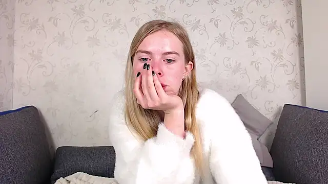 Snapshot of sofiaa_here chatting on 05-17-26, 11:56 sofiaa here online show from 05-17-26, 11:56
