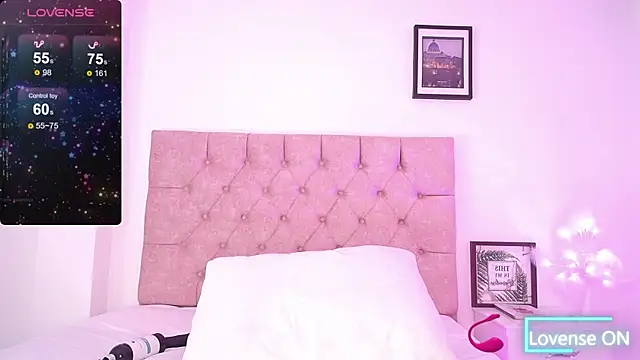 Snapshot of _karenestrada chatting on 03-09-25, 08:40 karenestrada online show from 03-09-25, 08:40