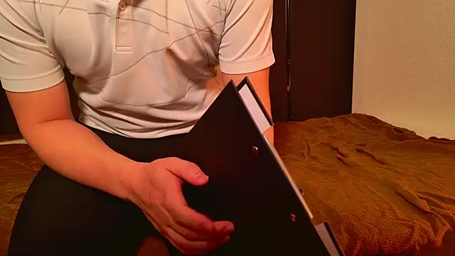 Snapshot of undo-busoku69 chatting on 02-11-25, 09:42 undo-busoku69 online show from 02-11-25, 09:42